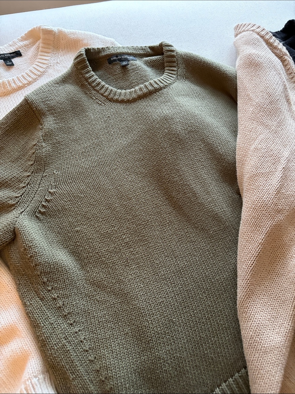 White/Green/Beige/BLK Banana Republic Factory Women's Crewneck Sweaters - Picture 3 of 10